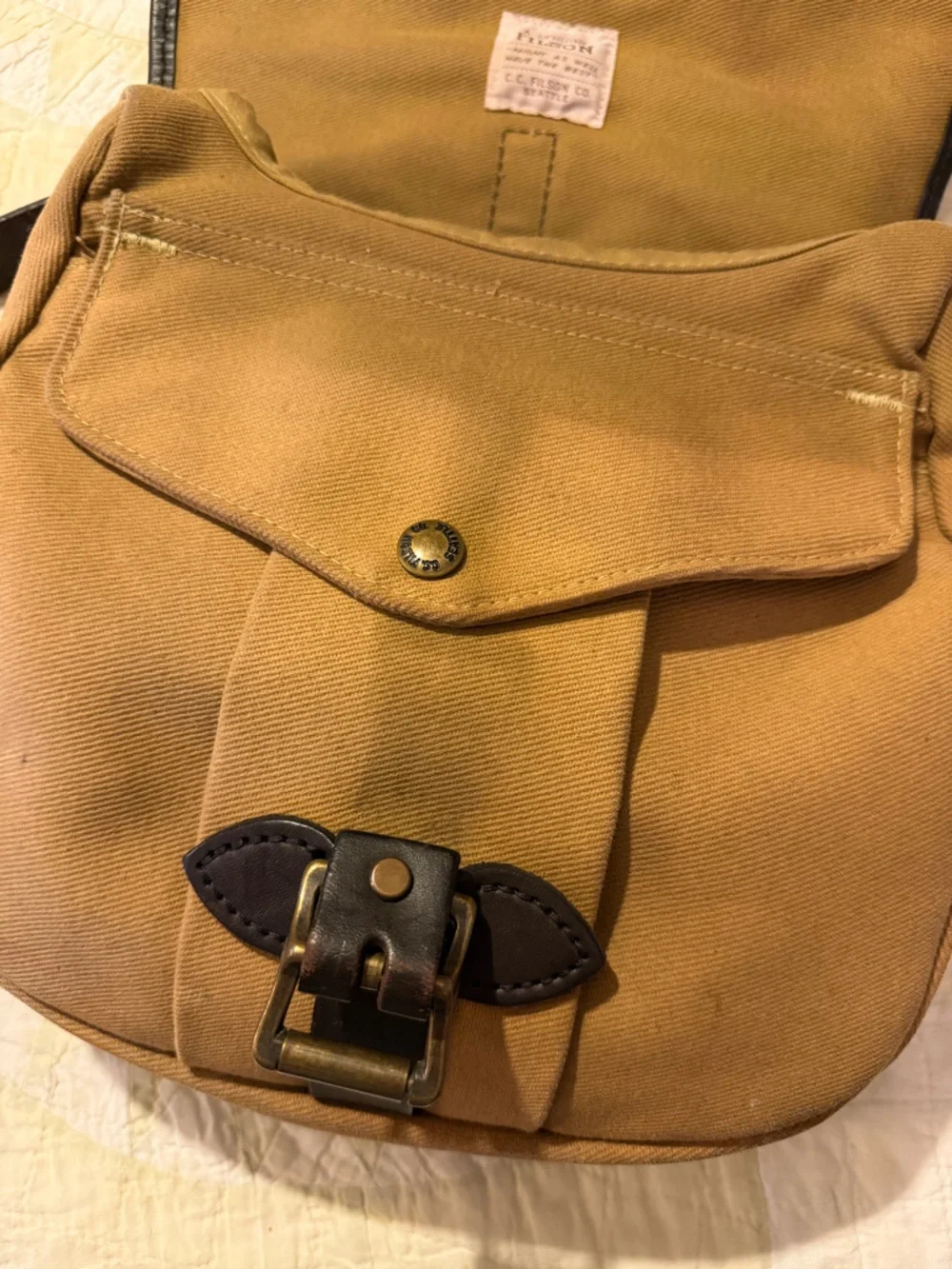 Filson Small Rugged Twill Field Bag Khaki/Leather Made in USA - Picture 12 of 16